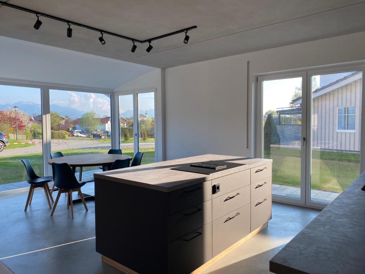 Neubau Gruener Wolpertinger Designwhg 106Qm Barrierefrei Apartment Breitbrunn am Chiemsee Bagian luar foto