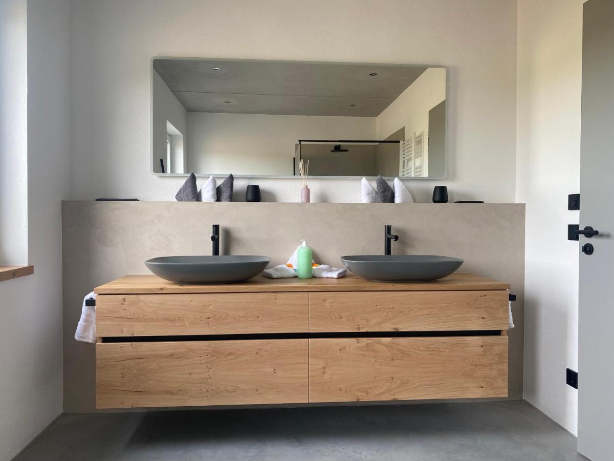 Neubau Gruener Wolpertinger Designwhg 106Qm Barrierefrei Apartment Breitbrunn am Chiemsee Bagian luar foto